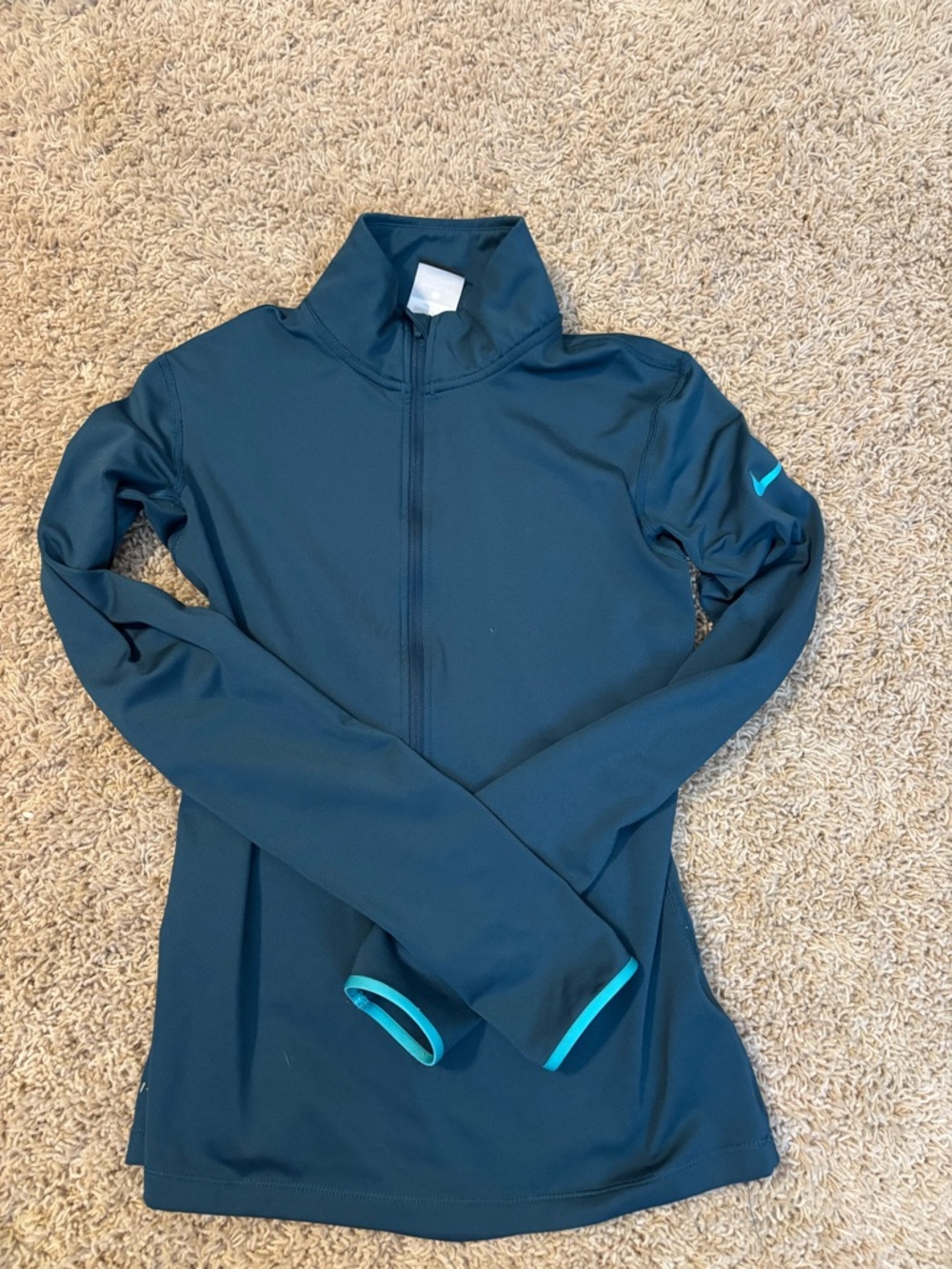 Vintage Nike pullover 1/2 zip, good condition!